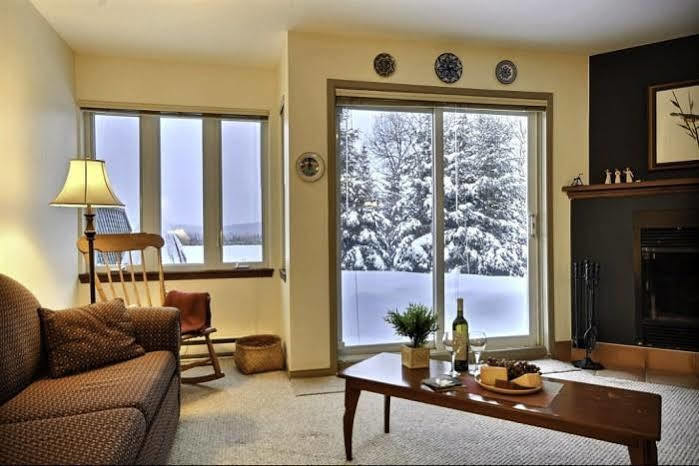 L'Aiglon - Rvmt Hotell Mont-Tremblant Exteriör bild