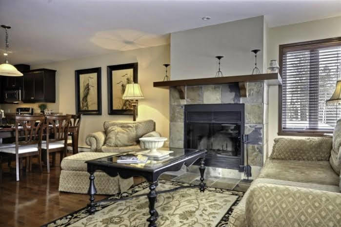 L'Aiglon - Rvmt Hotell Mont-Tremblant Exteriör bild